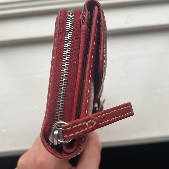 Coach Long Red Leather Trifold Clutch Wallet - Picture 3 of 12